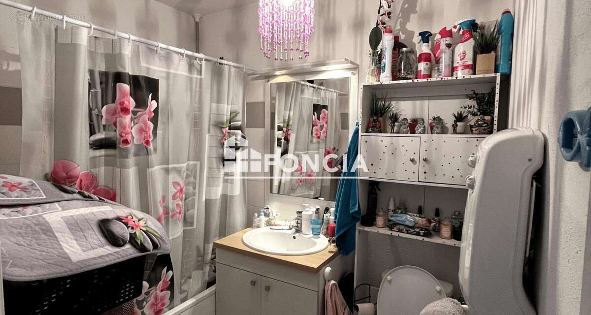 Appartement à AVION