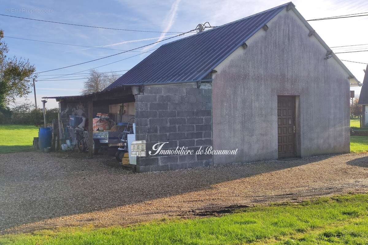 Maison 120 m² à Beaumont-Le-Roger  - photo 7