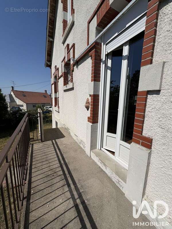 Maison 89 m² à Vierzon  - photo 3