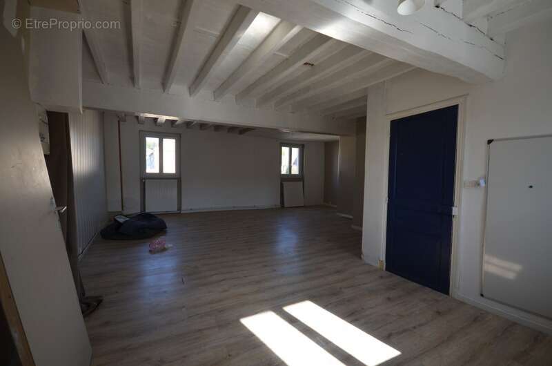 Appartement à ROMENY-SUR-MARNE