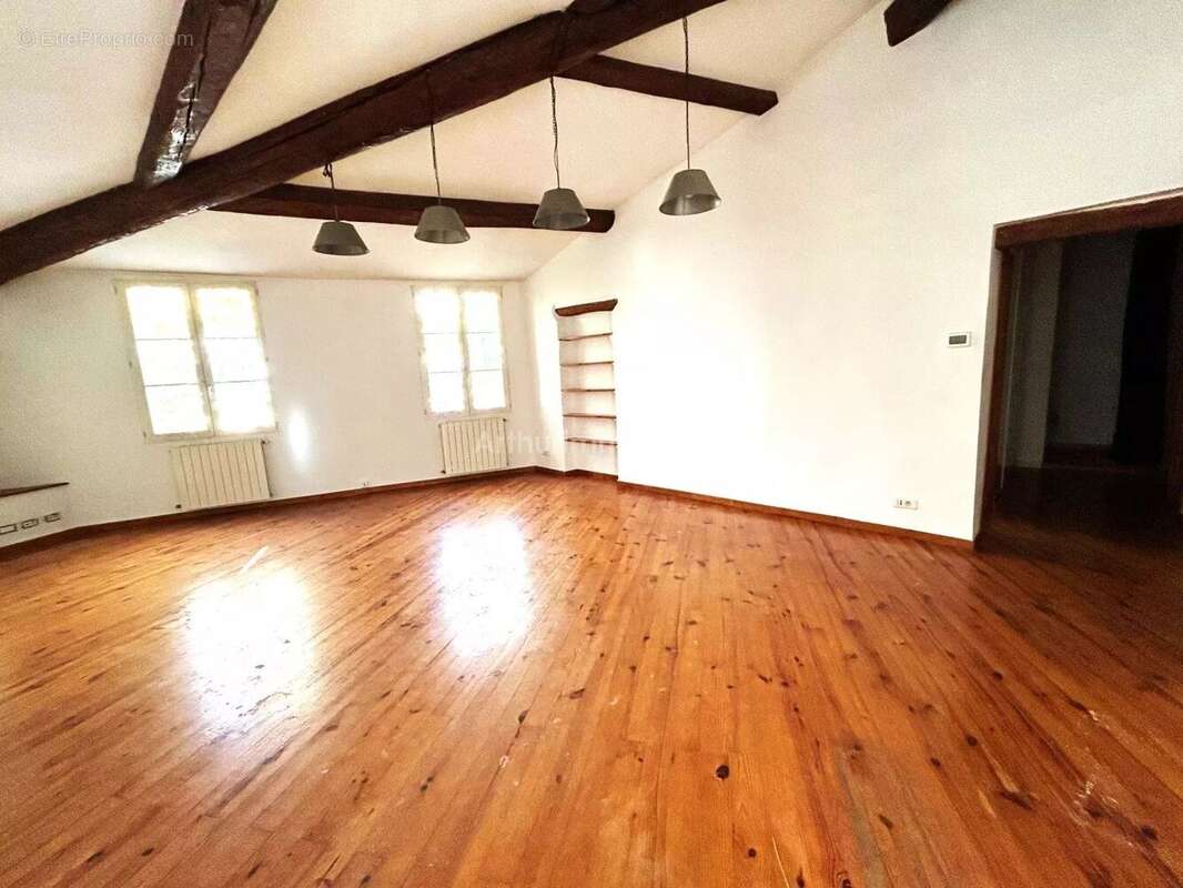 Appartement à AUBAGNE
