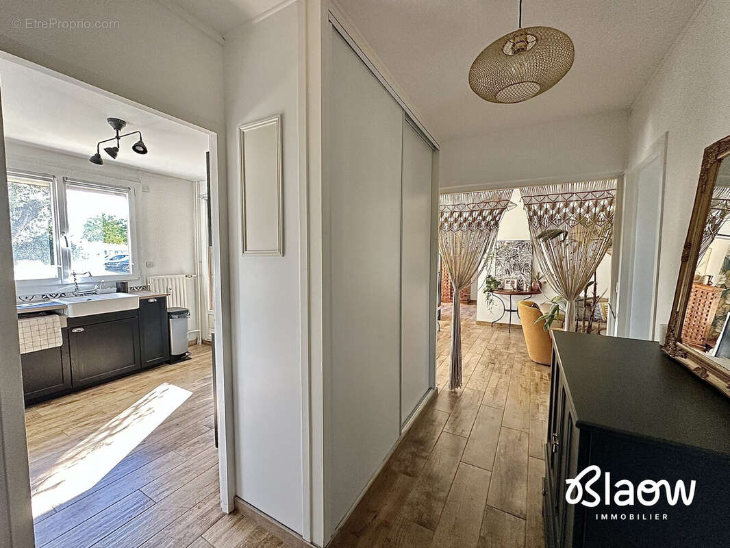 Appartement à DECINES-CHARPIEU