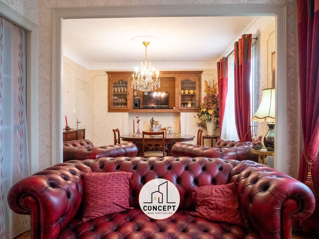 Maison à SAINT-MARTIN-DES-CHAMPS