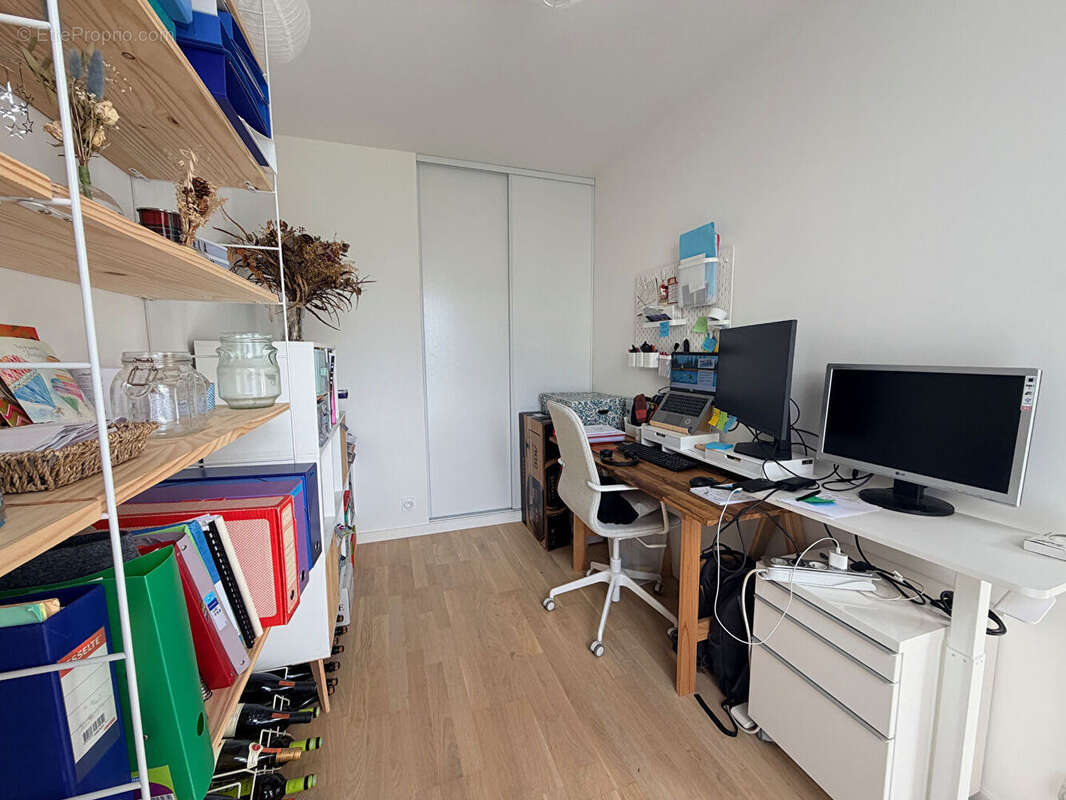 Appartement à SARTROUVILLE