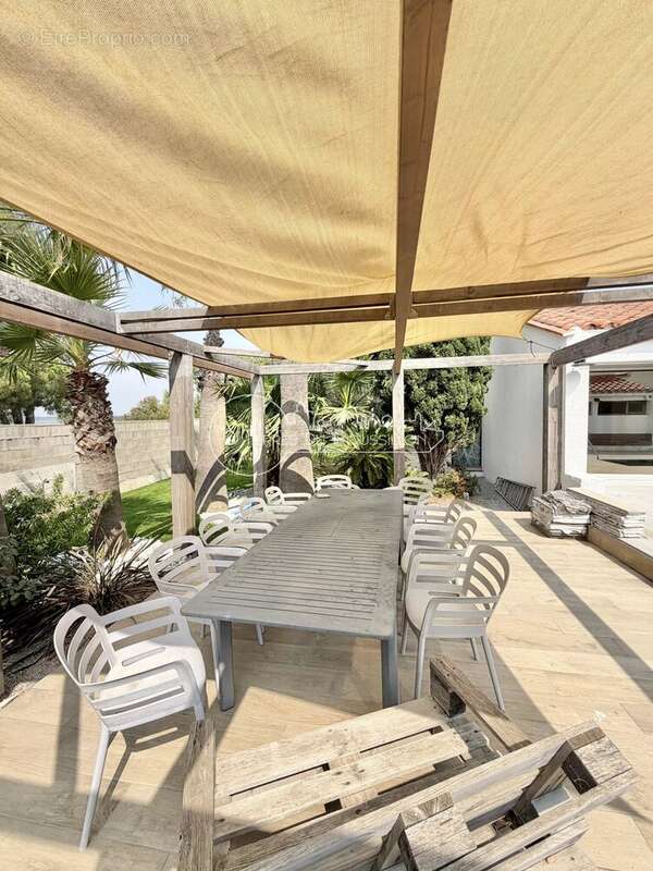 Villa F8 4 Faces 300 m² Canet Plage avec Piscine et Garage - photo 65