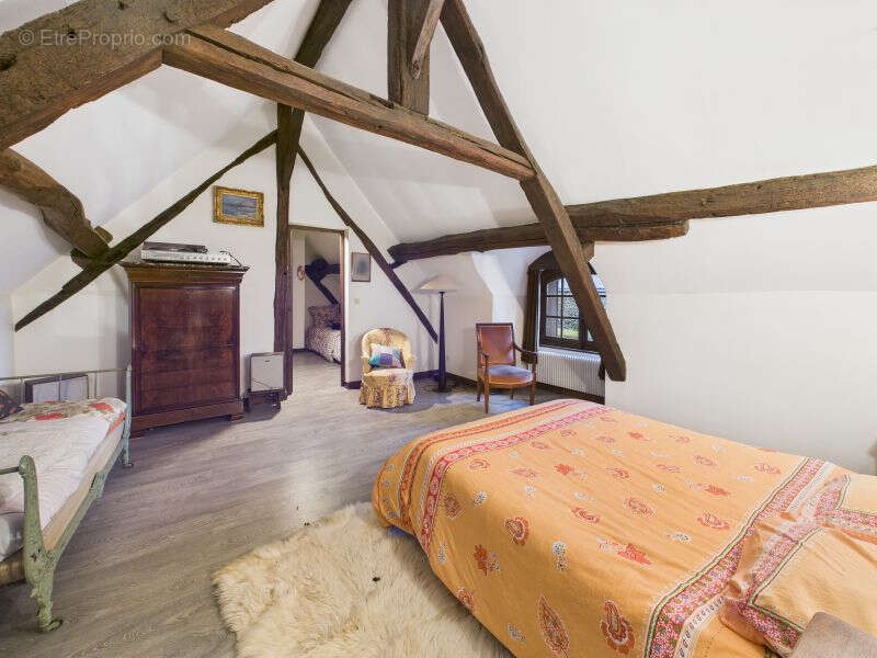 Maison à FAVEROLLES