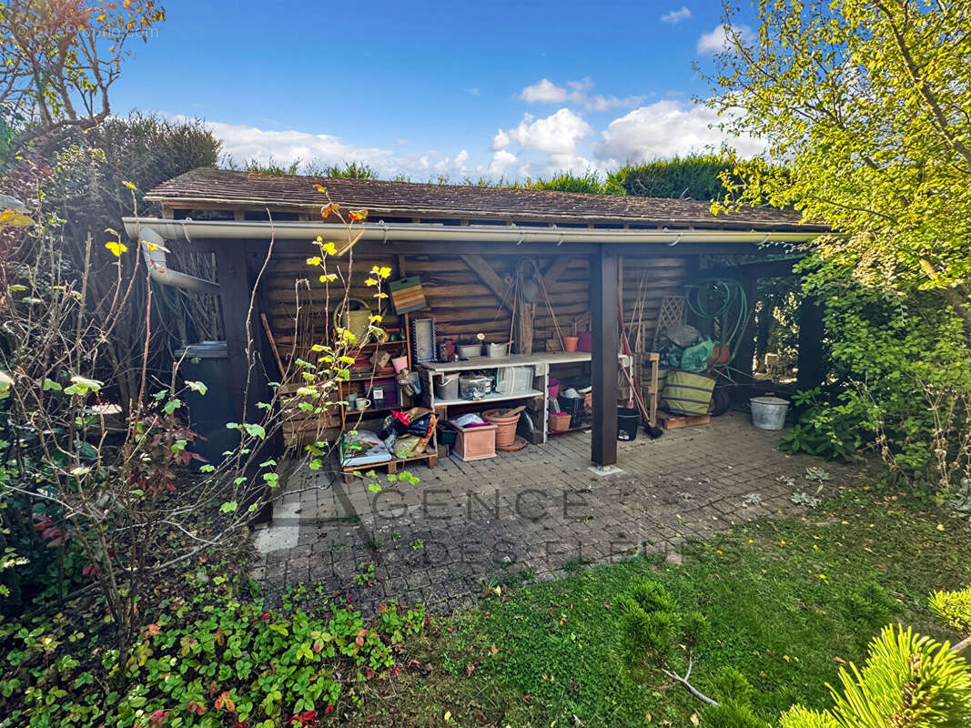 Maison à SAINT-PIERRE-DES-FLEURS