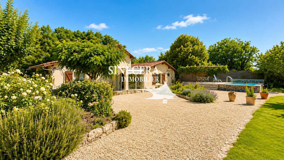 Maison à RIBERAC
