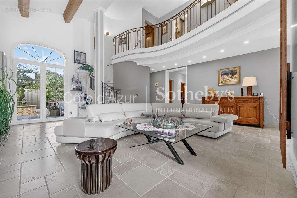 Maison à MONTAUROUX