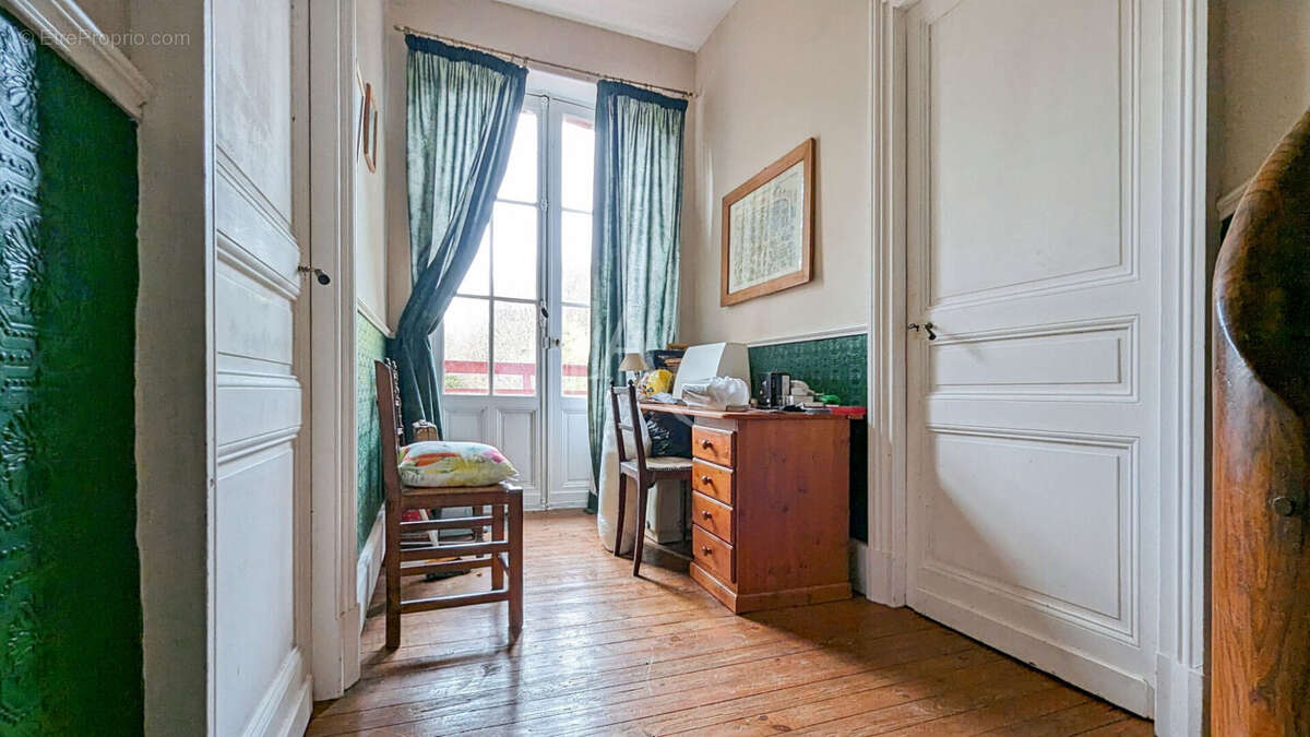 Maison à SAUVETERRE-LA-LEMANCE