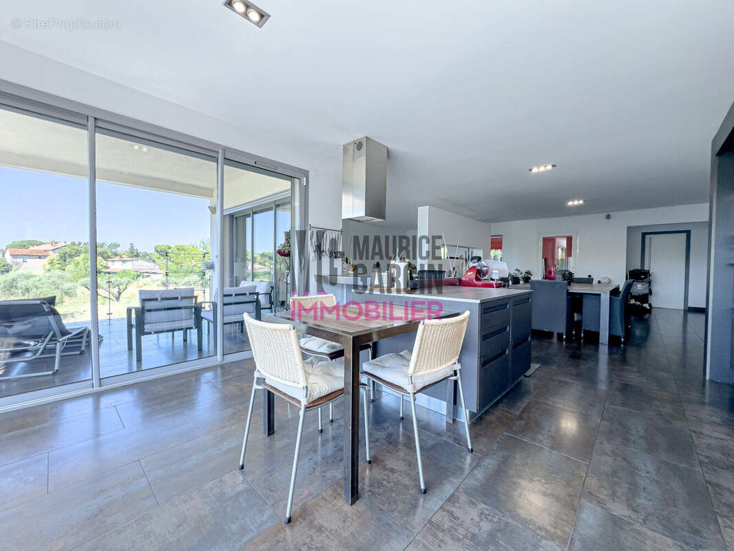 Maison 391 m² à Bedarrides  - photo 9