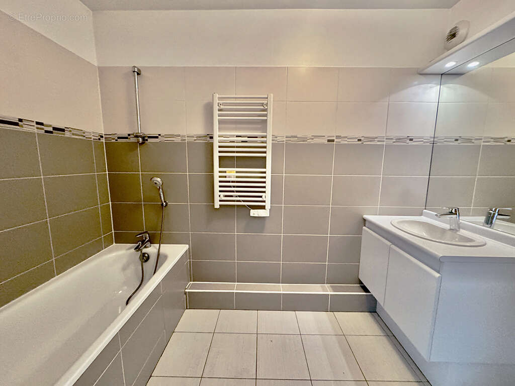 Appartement 76 m² à Le Perreux-Sur-Marne  - photo 7