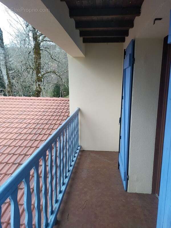 Maison à VOLLORE-VILLE