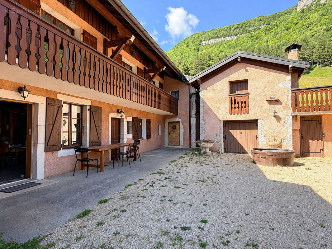 Maison à SAINT-GERMAIN-DE-JOUX
