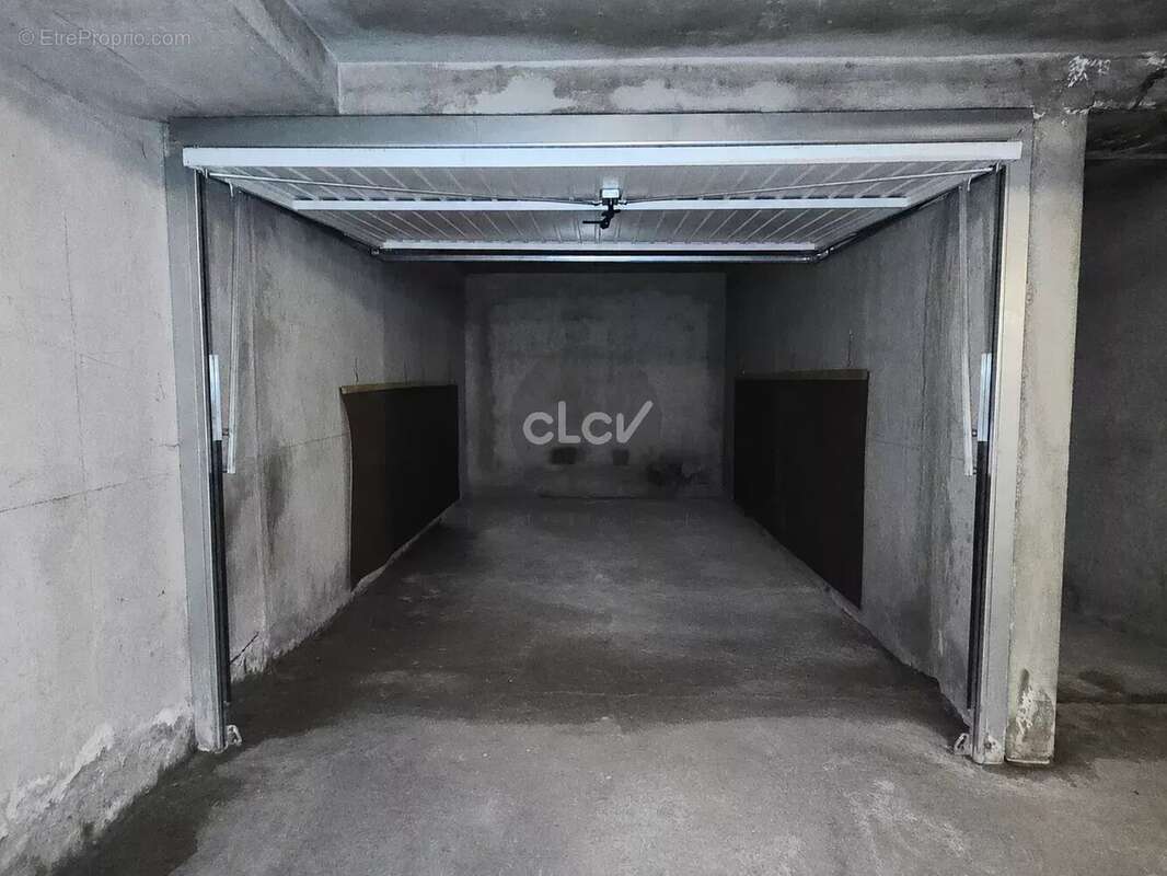 Parking 13 m² à Lyon-7e  - photo 2
