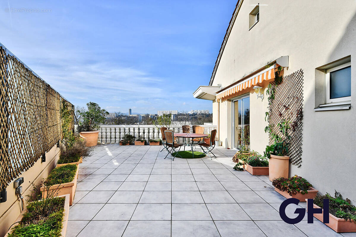 Appartement à LYON-4E