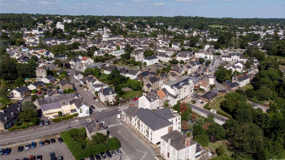 Appartement à SAINT-ETIENNE-DE-MONTLUC