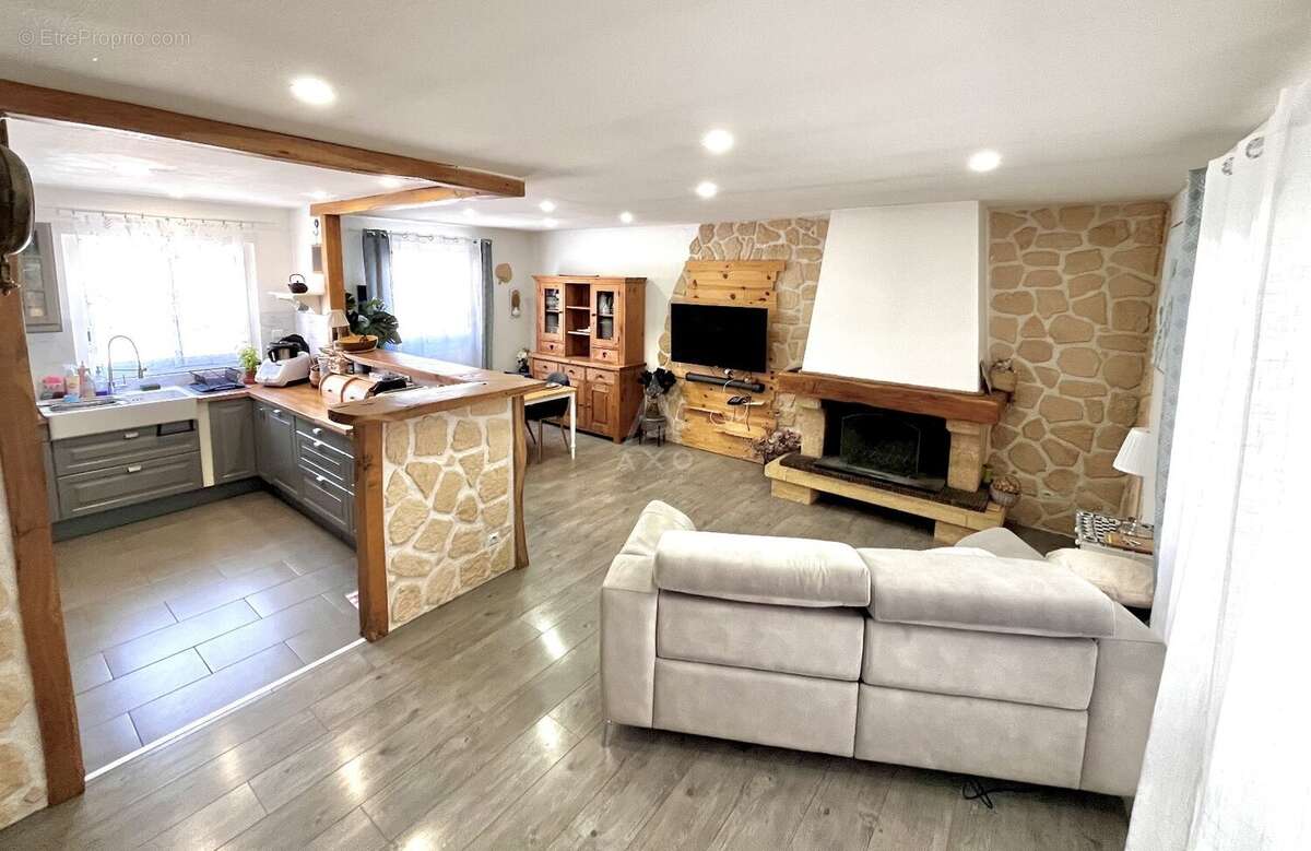 Maison de plain-pied de 142 m² avec T2 indépendant - photo 5