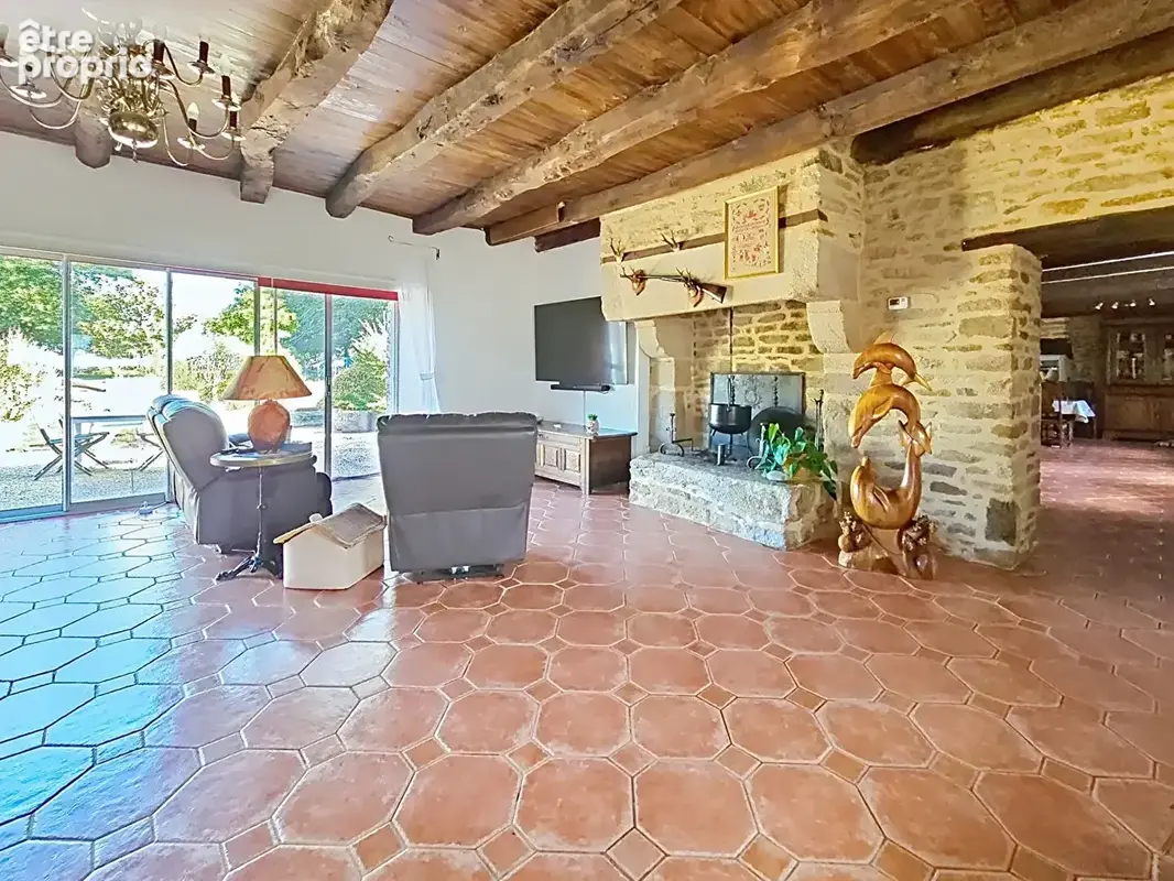 Maison Guegon 7 pièce(s) 213 m2 - photo 2