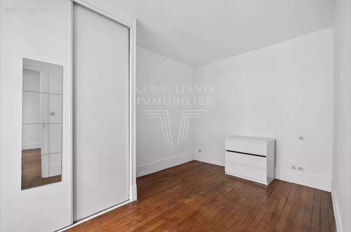 Appartement à LEVALLOIS-PERRET