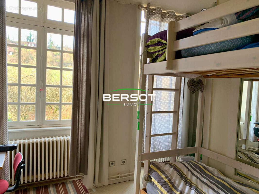 Maison à MONTIGNY-LES-VESOUL