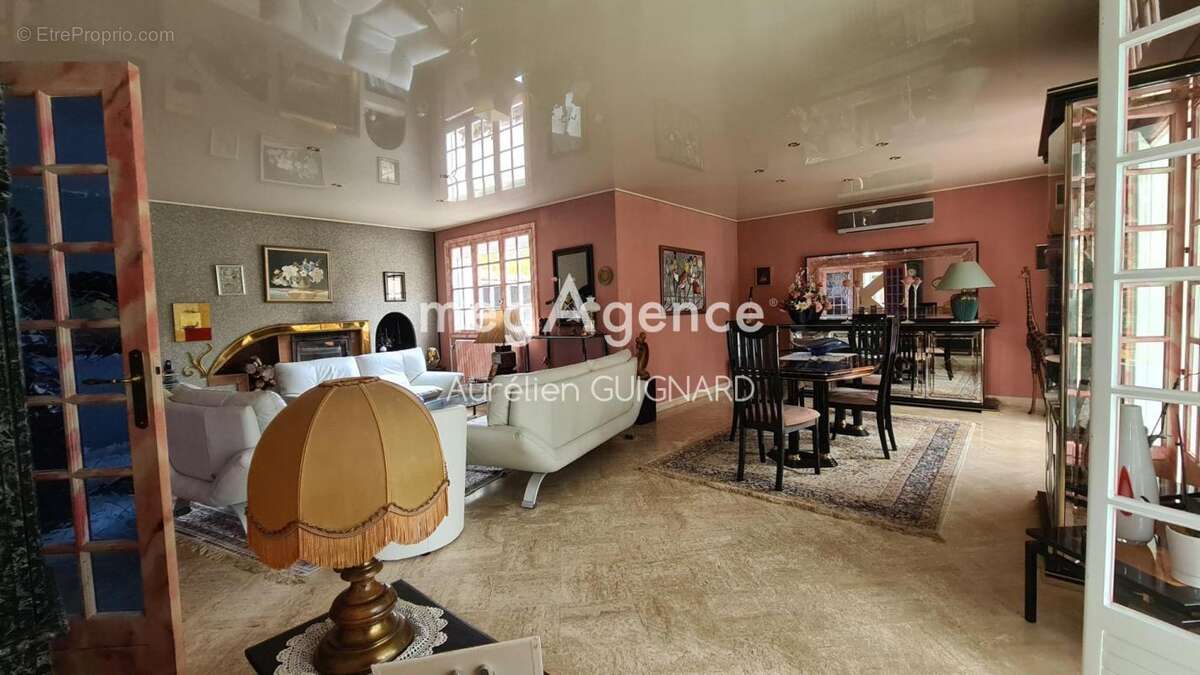 Maison à BRESSUIRE