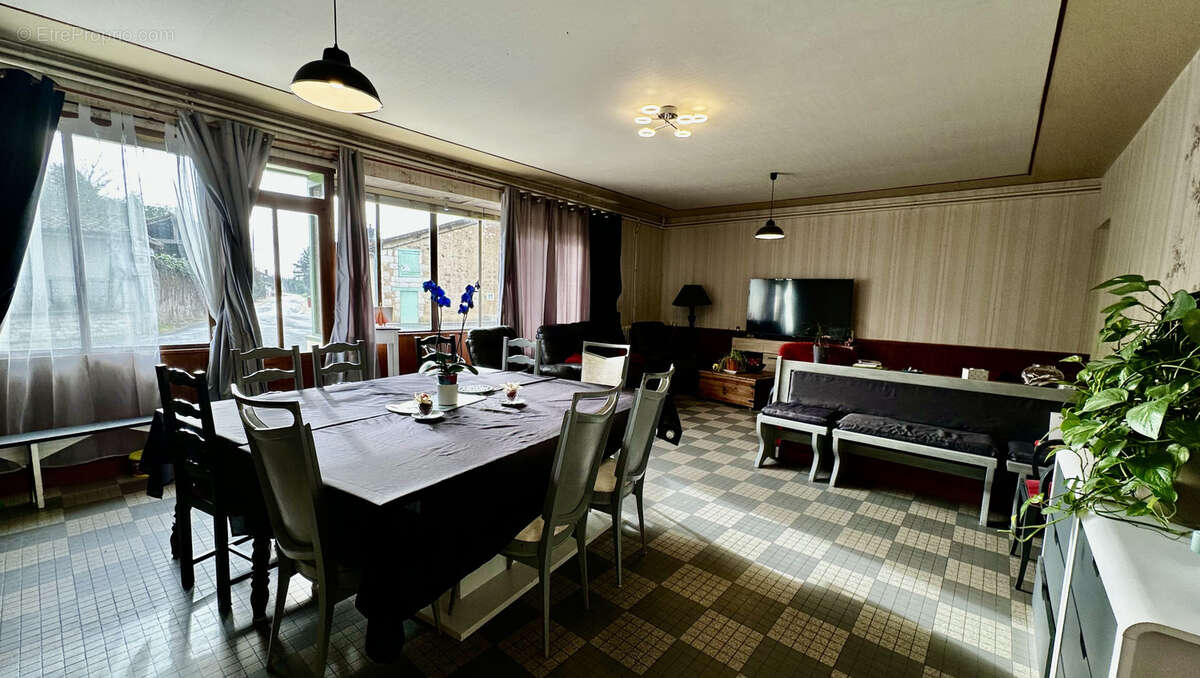 Maison à CHENAUD