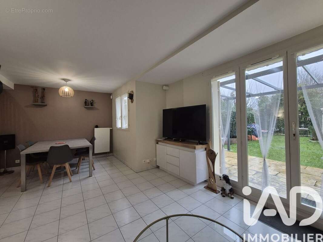 Photo 4 - Maison à MOUSSY-LE-NEUF