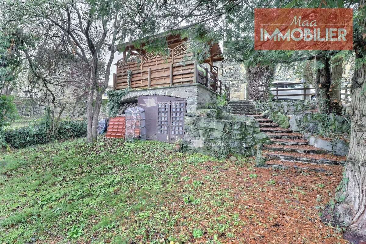 Maison à ROCHE-EN-REGNIER