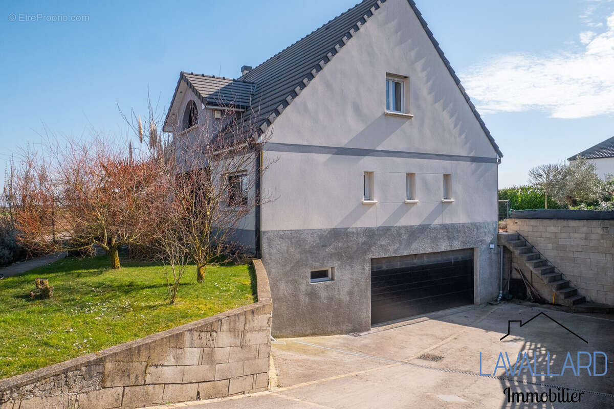 Maison à CACHY
