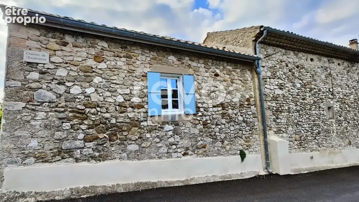 Mas de village de charme rénové avec goût ! - photo 18