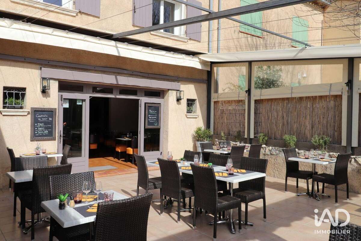 Photo 4 - Commerce à LES SALLES-SUR-VERDON