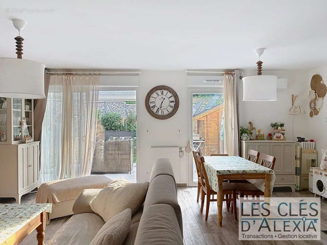 Appartement à LOIRE-SUR-RHONE