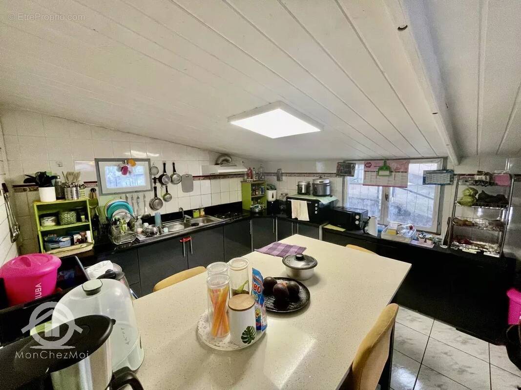 Maison à LES TROIS-BASSINS