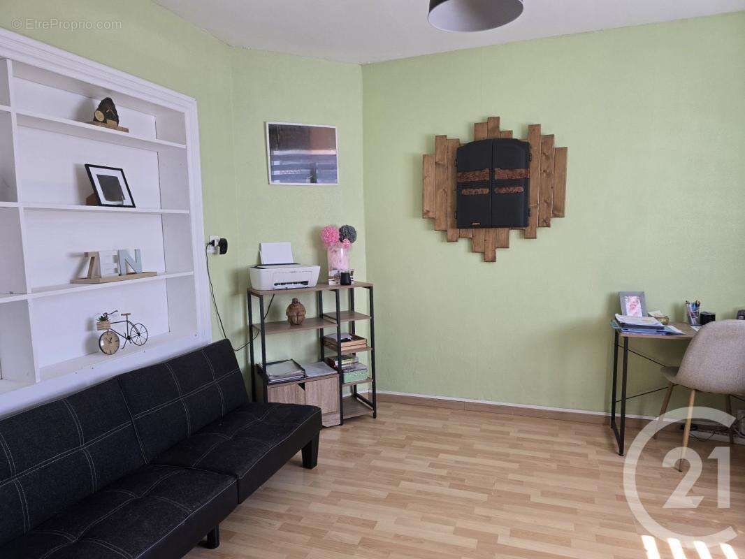Maison 134 m² à Nesles  - photo 7