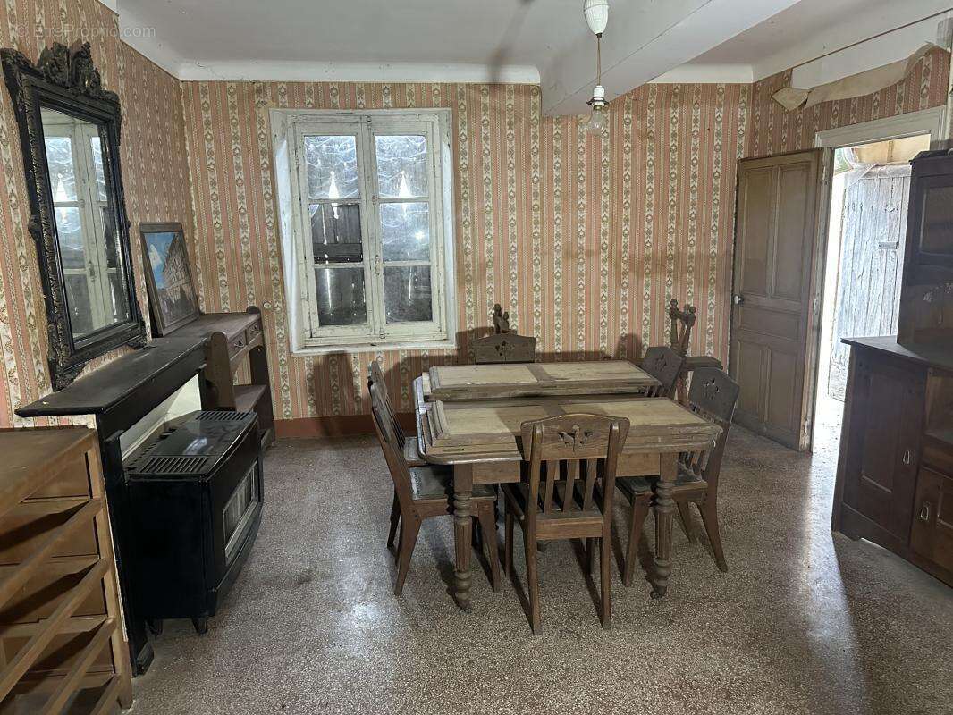 Maison à LANDES-LE-GAULOIS