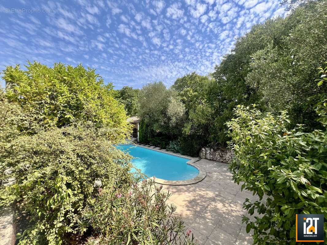 Maison 122 m² à Sainte-Anastasie  - photo 3