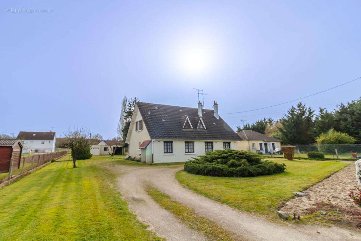 Maison à CHABRIS