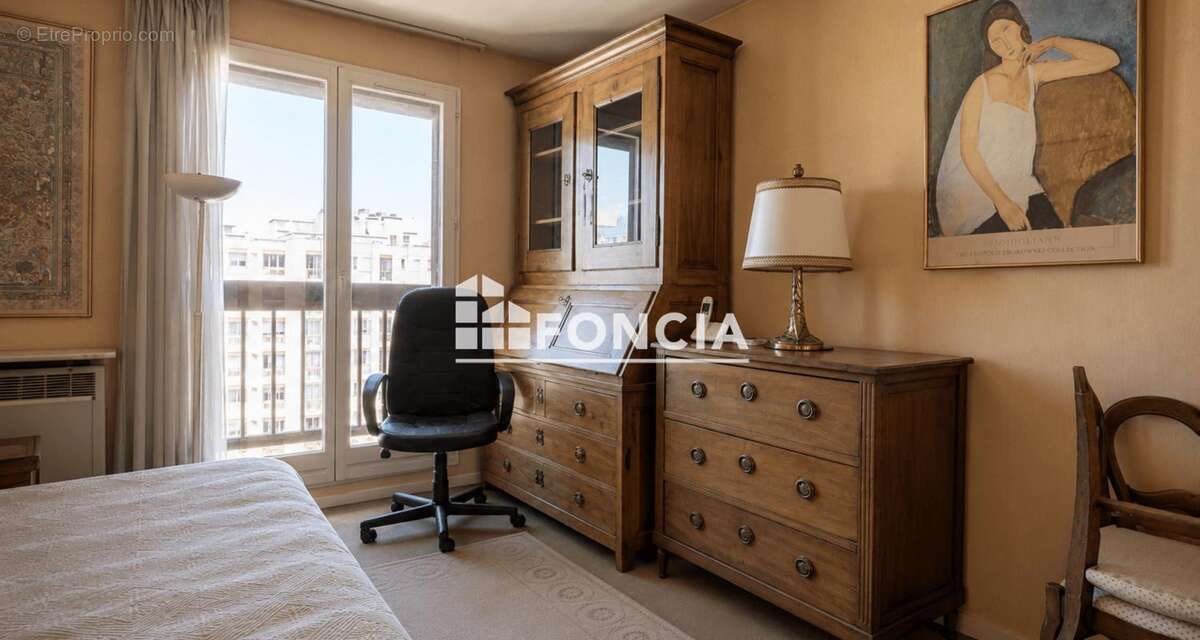 Appartement à MONTROUGE