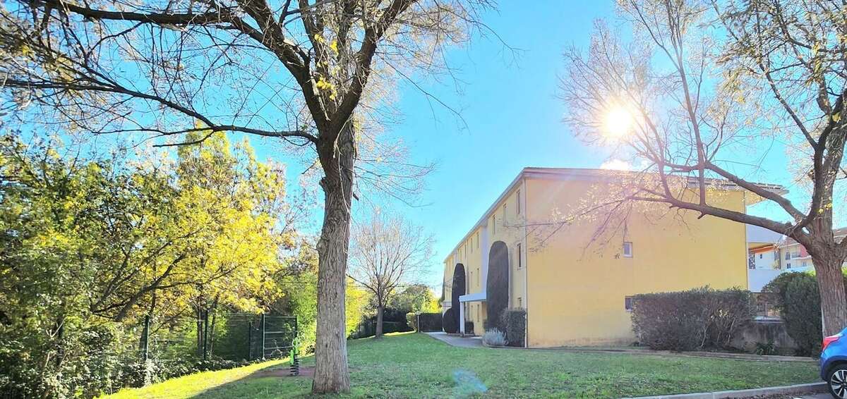 T4 / CHATEAU GOMBERT / TERRASSE / GARAGE / PARKING - Appartement à MARSEILLE-13E