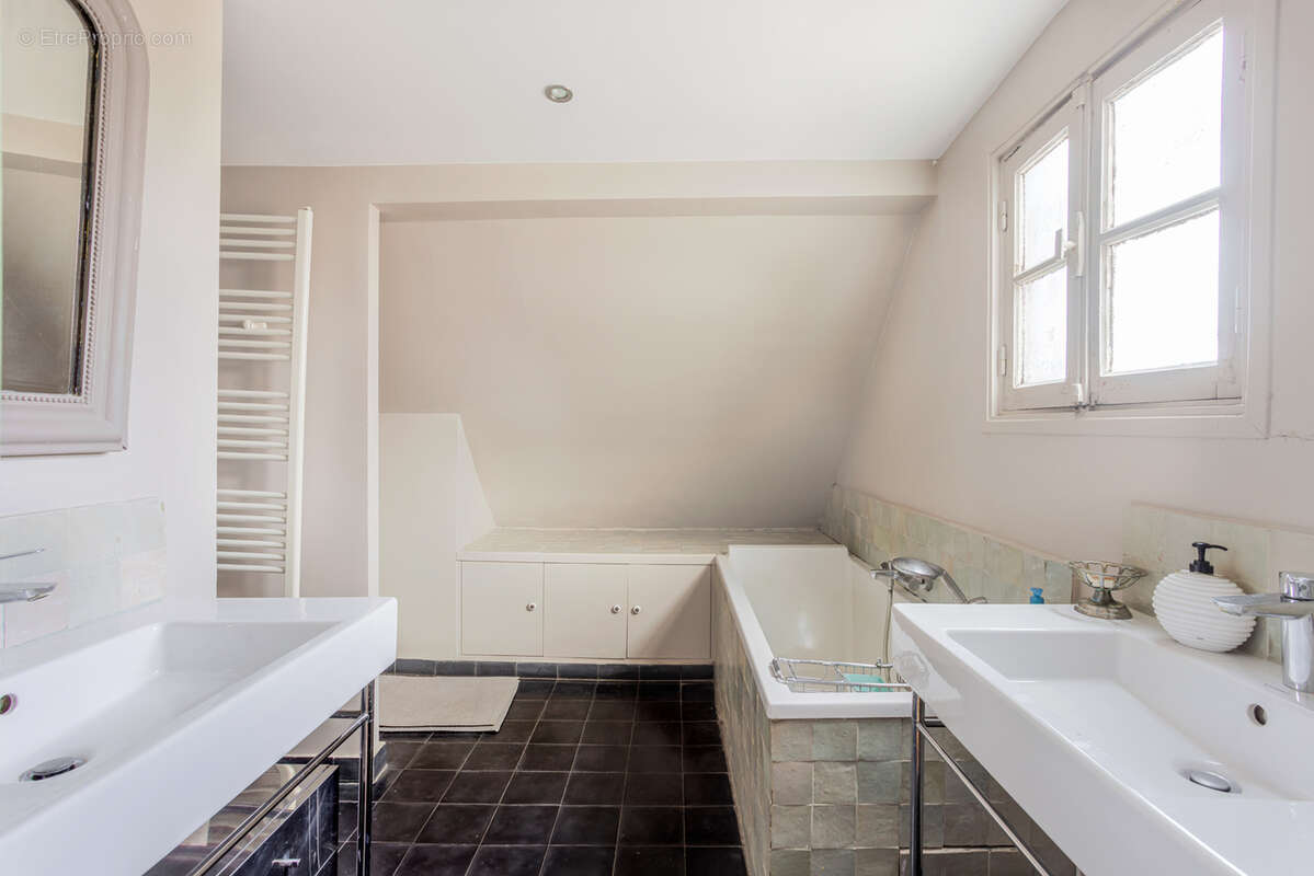 Maison 6 pièces sur terrain de 342m² - photo 11