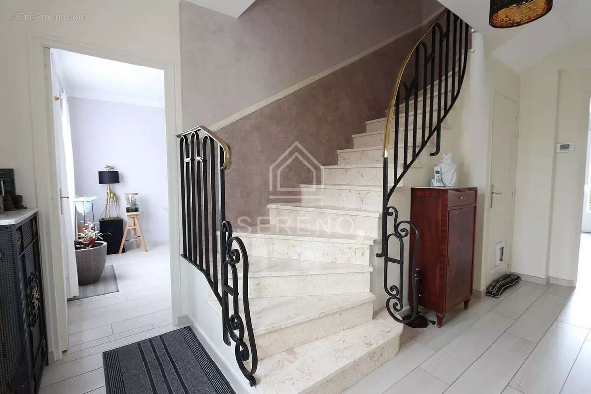 Maison à GOURNAY-SUR-MARNE