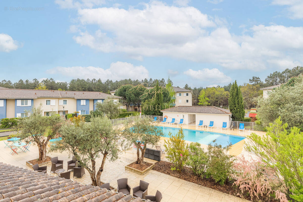 Appartement à SAINT-JEAN-D'ILLAC