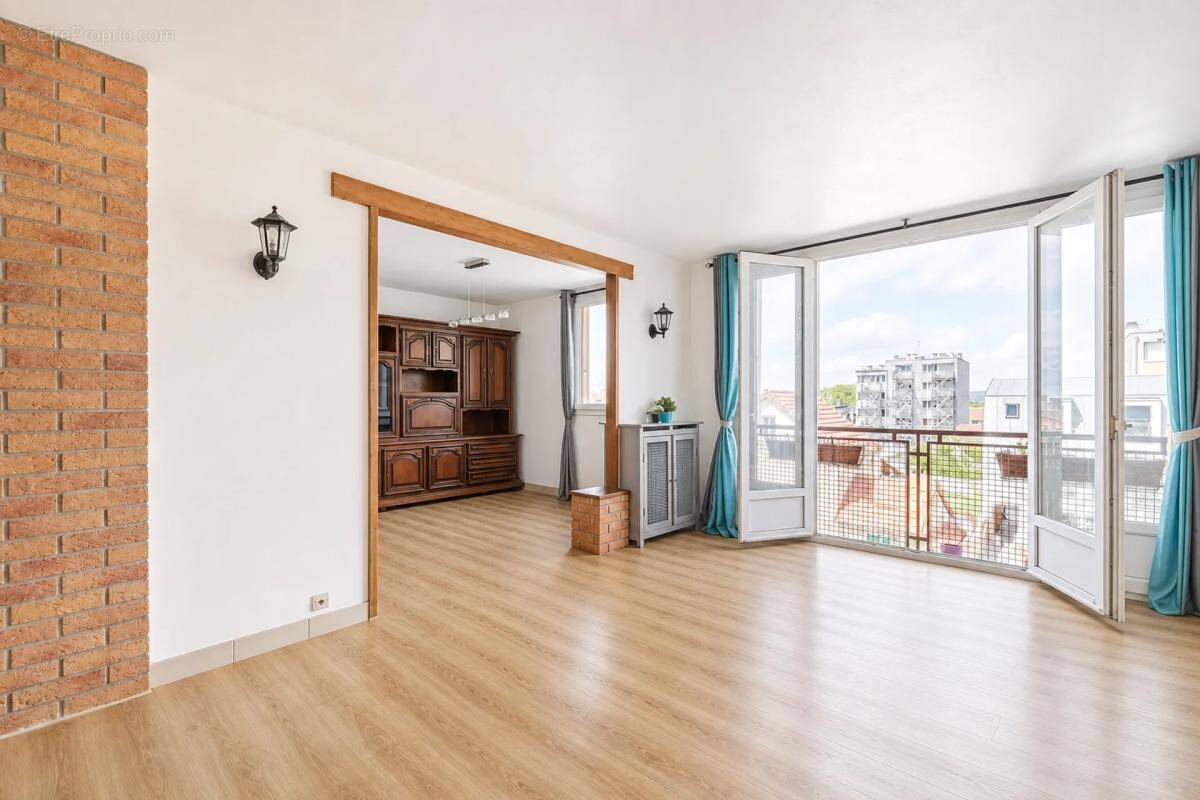 Appartement à COLOMBES