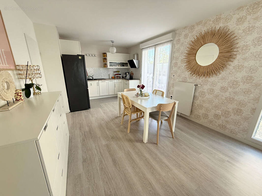 Appartement à ELANCOURT