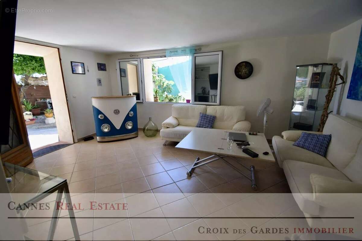 Appartement à LE CANNET