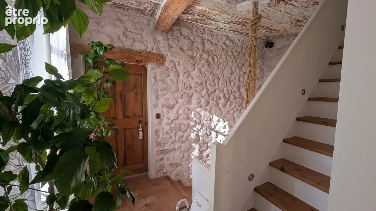 Maison 250 m² à Le Cannet-Des-Maures  - photo 6