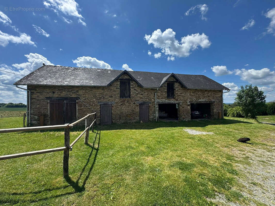 Maison à SAINT-PARDOUX-CORBIER