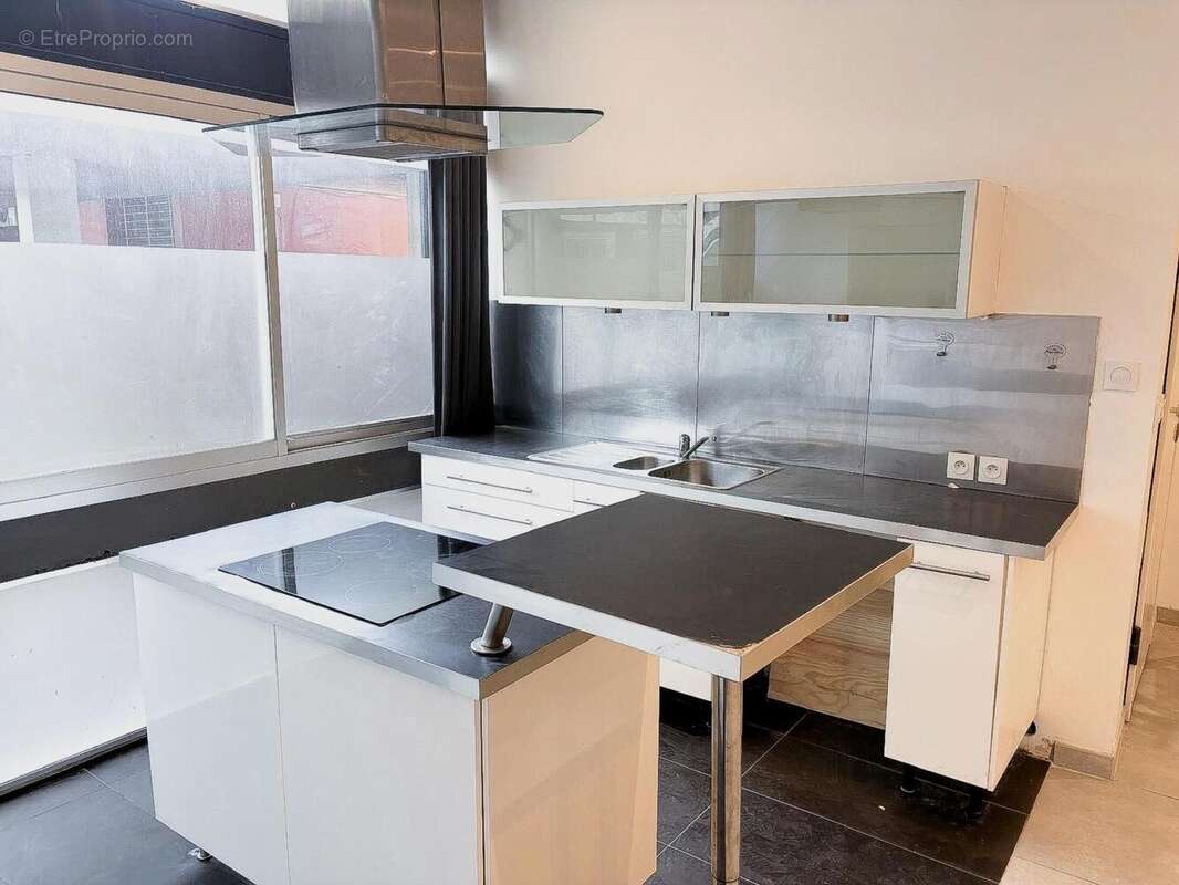 Photo 2 - Appartement à MARSEILLE-13E