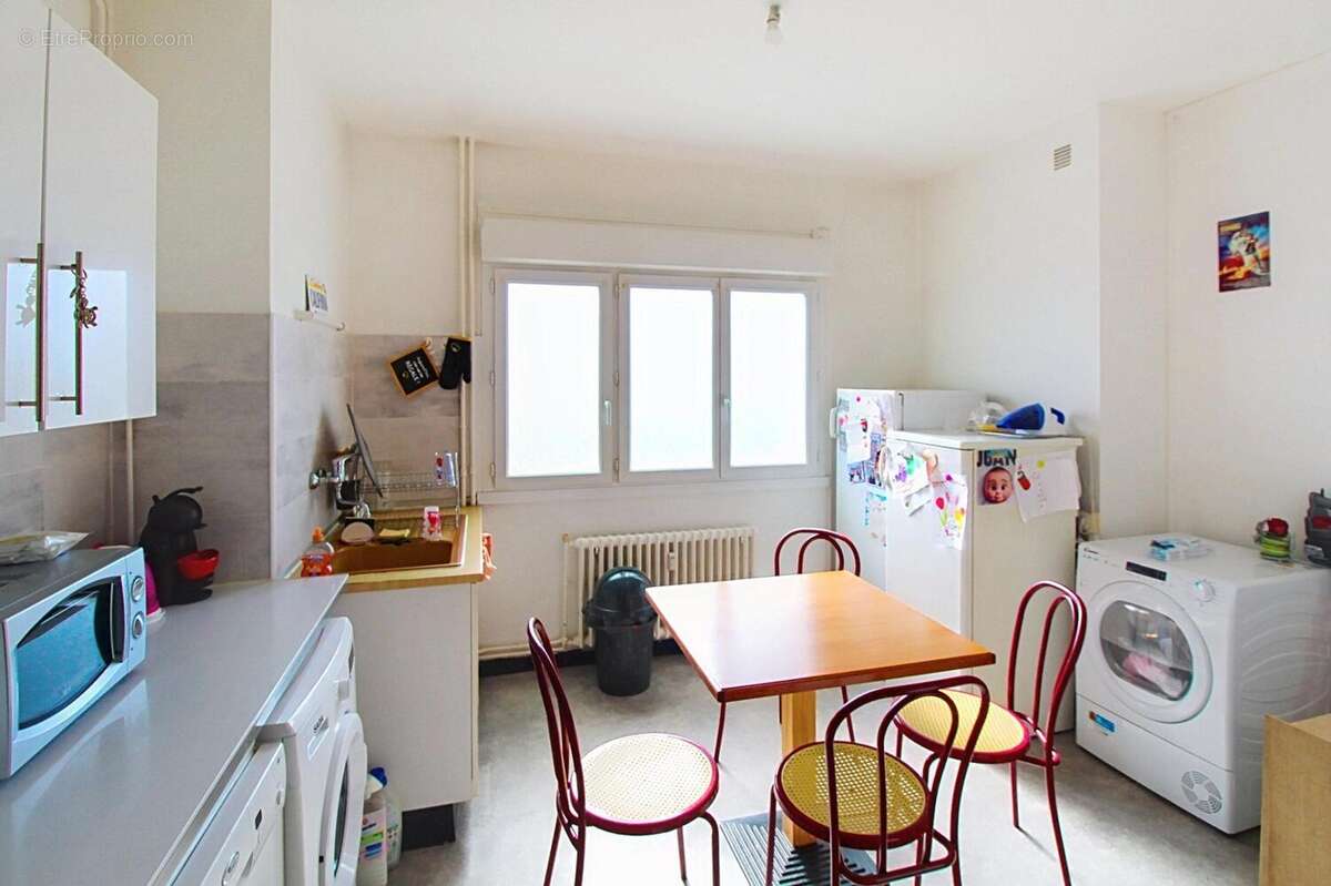 Photo 2 - Appartement à MONTCEAU-LES-MINES